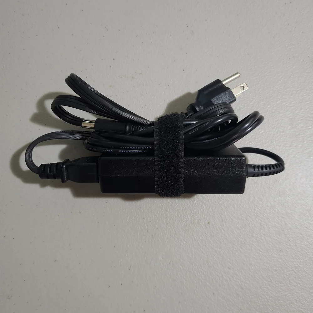 HP 65W AC Adapter Charger 756413-003 (PPP009D) – Excellent Condition